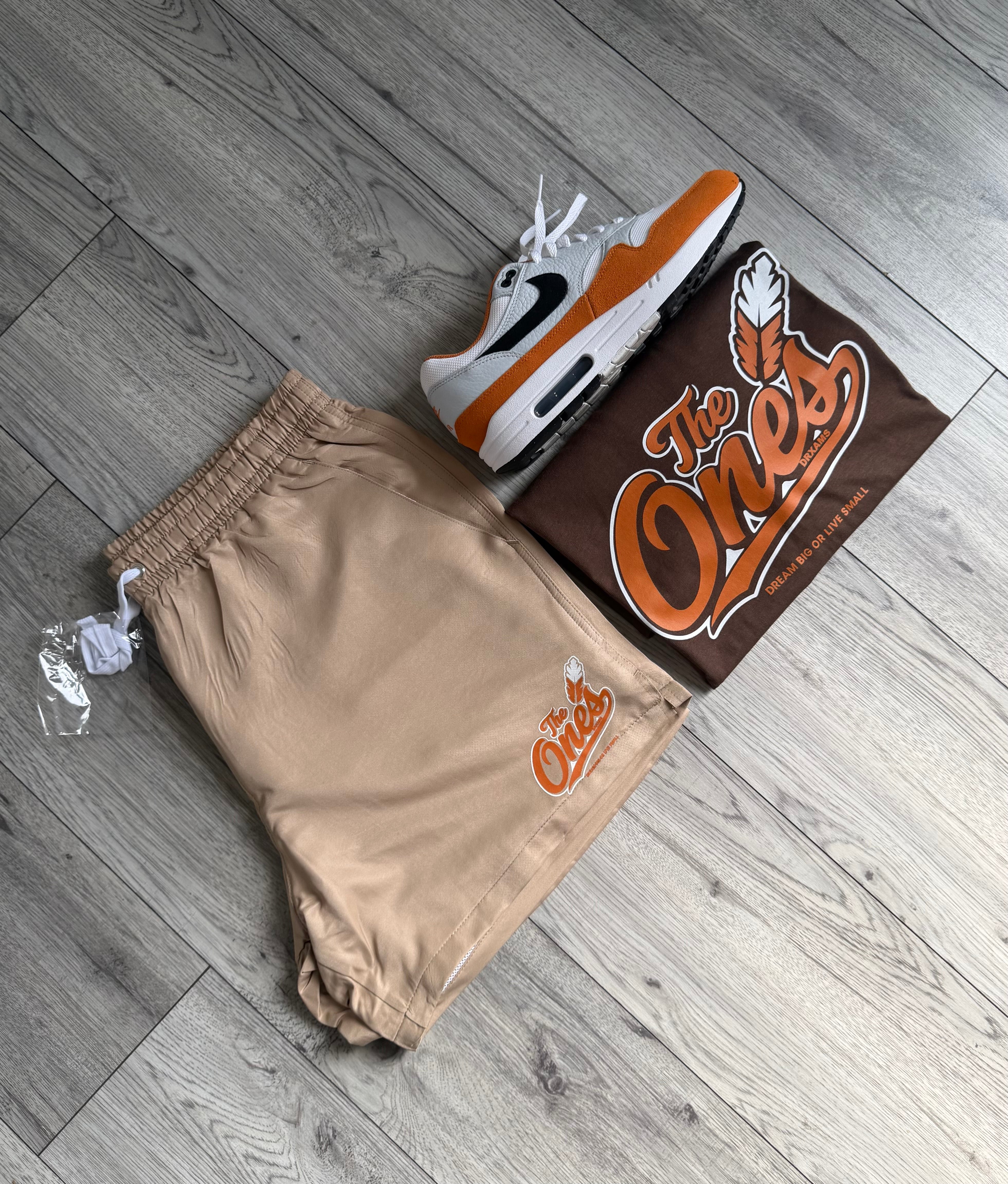 "The ones" short sets
