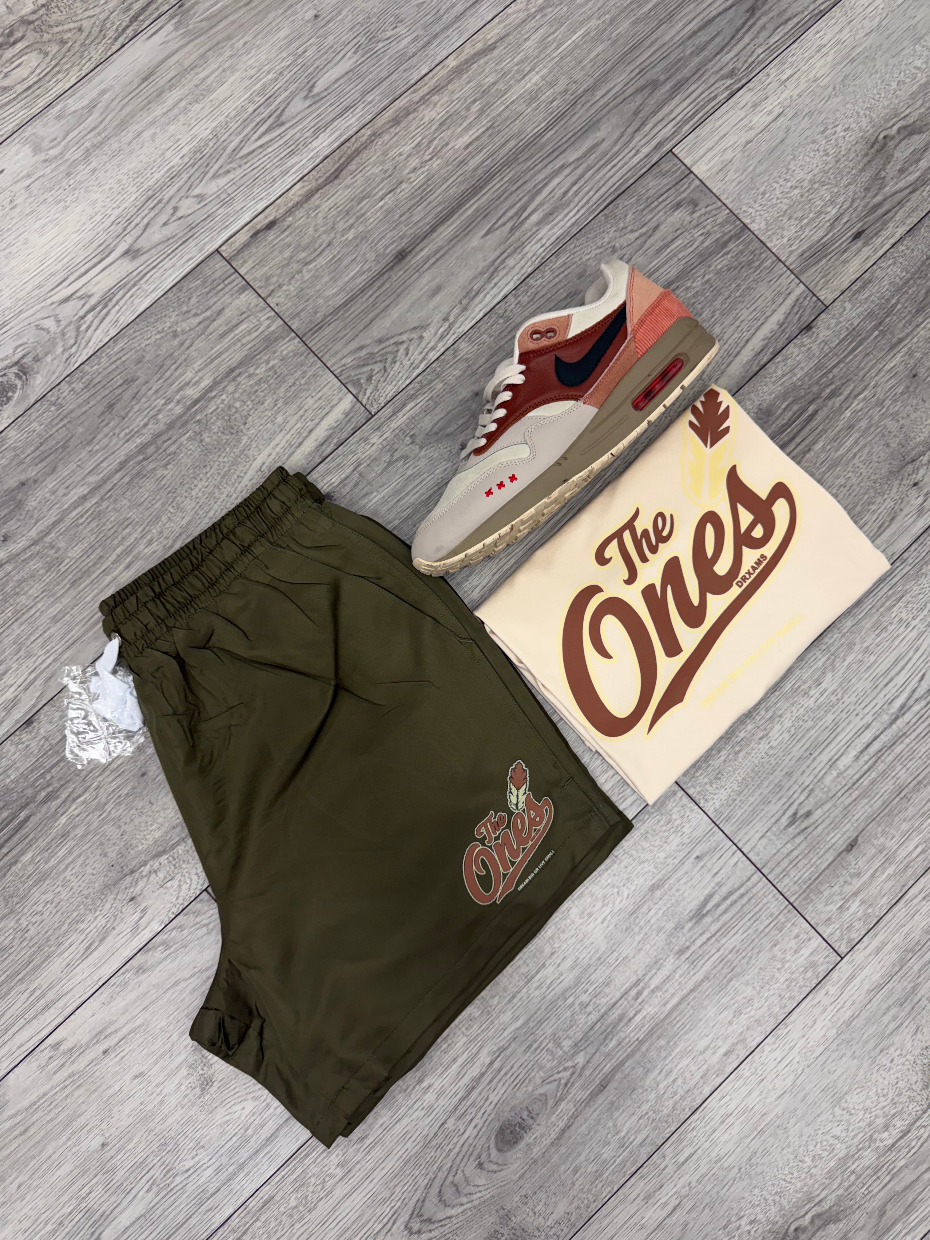 "The ones" short sets